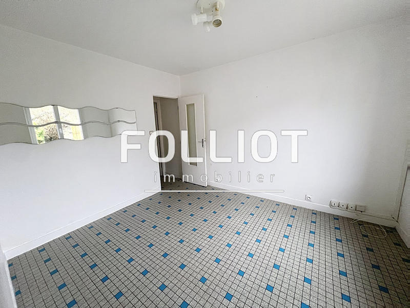 Maison - 181 m² - 10 pièces