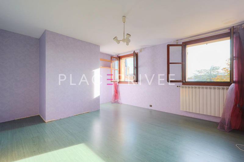 Maison - 375 m² - 10 pièces