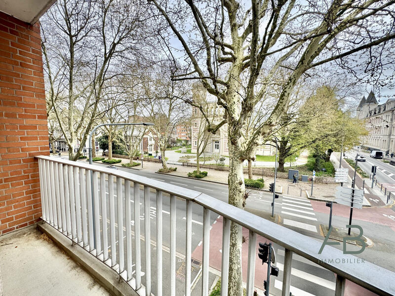 Appartement - 127 m² - 4 pièces