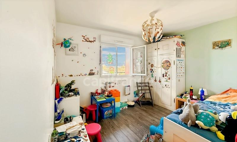 Appartement - 105 m² - 5 pièces