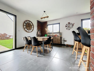 Maison - 110 m² - 6 pièces