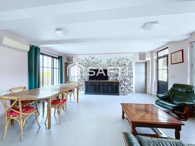 Maison - 102 m² - 4 pièces