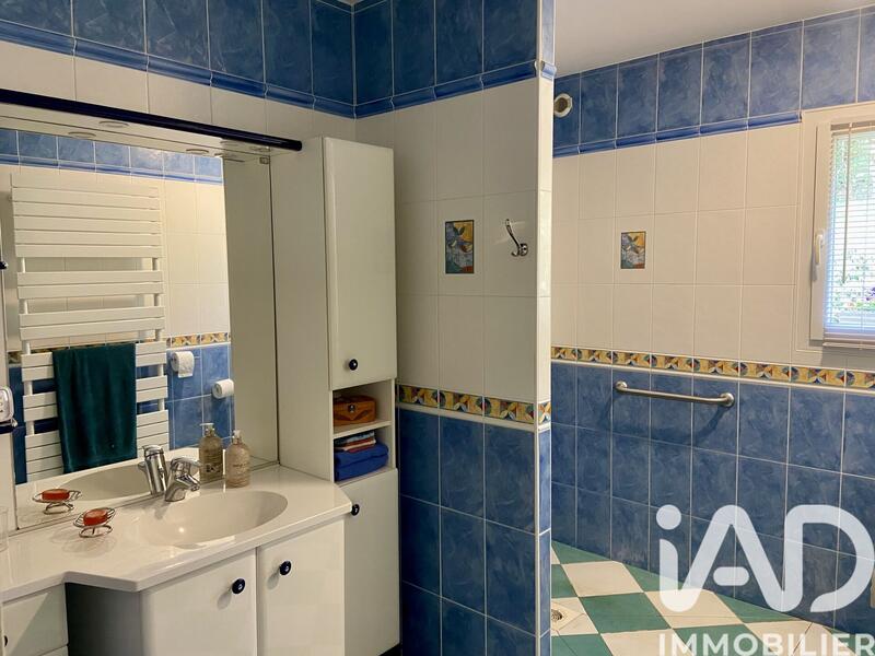 Maison - 182 m² - 6 pièces