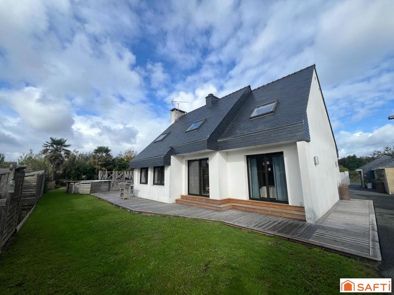 Maison - 252 m² - 8 pièces