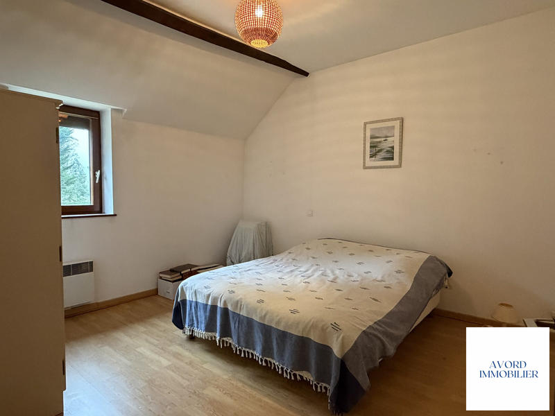 Maison - 285 m² - 9 pièces