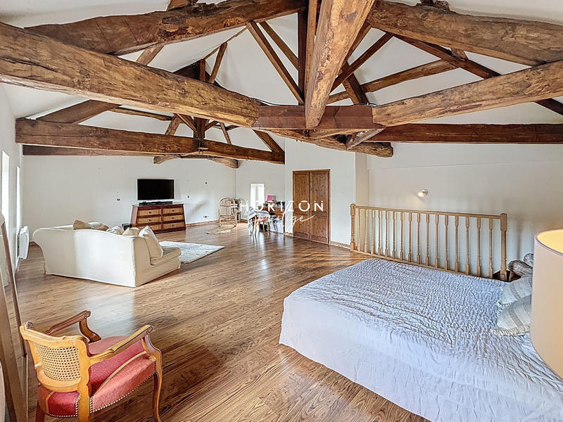 Maison - 183 m² - 6 pièces