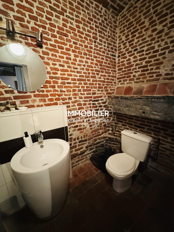 Maison ancienne - 258 m² - 9 pièces