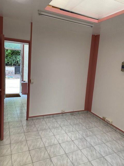 Local commercial - 20 m² - 2 pièces