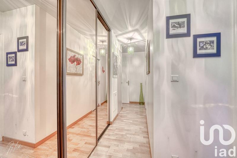 Appartement - 100 m² - 5 pièces