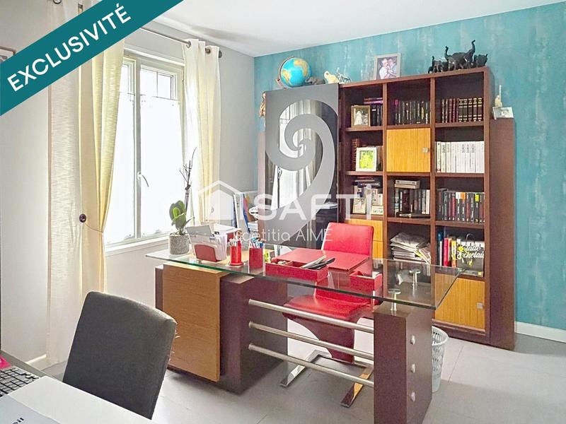 Villa - 242 m² - 8 pièces