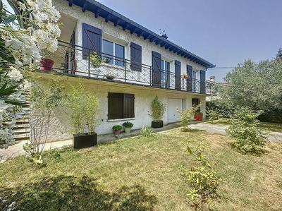 Maison - 123 m² - 5 pièces