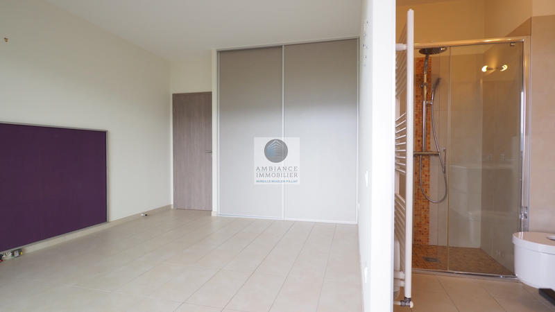 Appartement - 99 m² - 4 pièces