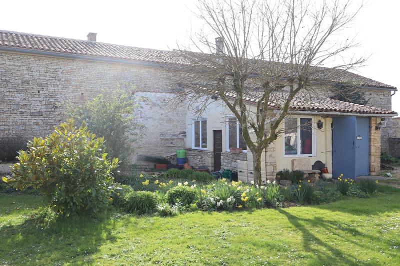 Maison - 207 m² - 7 pièces