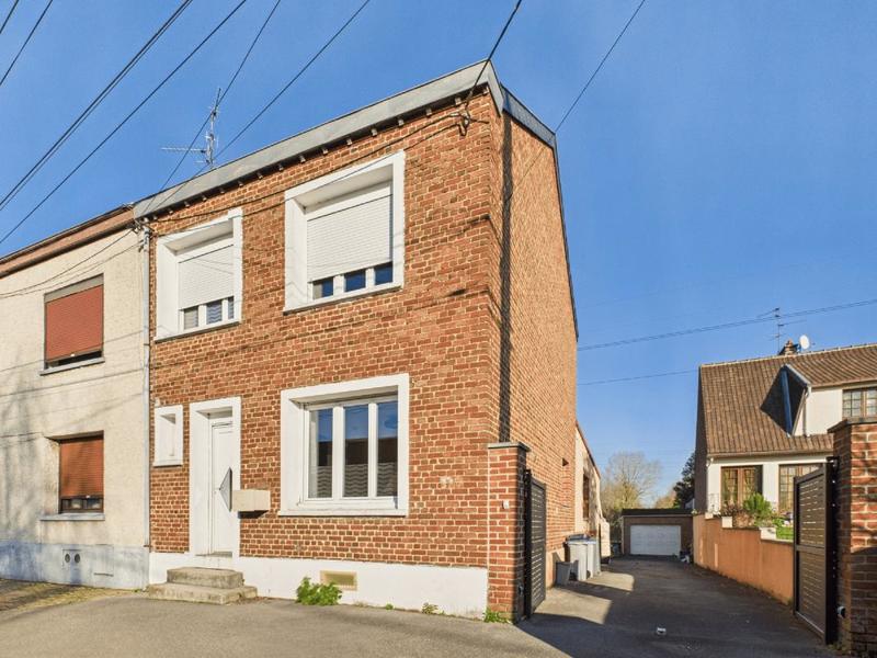 Maison - 120 m² - 5 pièces