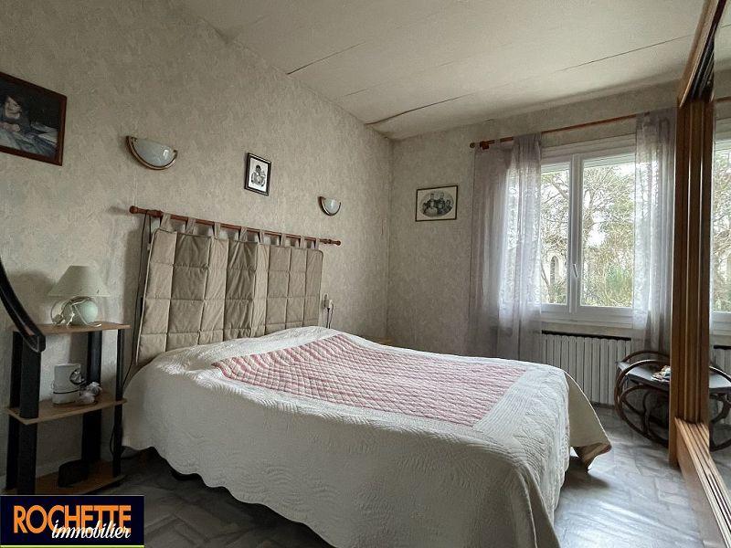 Maison traditionnelle - 174 m² - 6 pièces