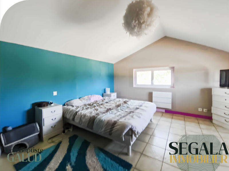 Maison - 275 m² - 5 pièces