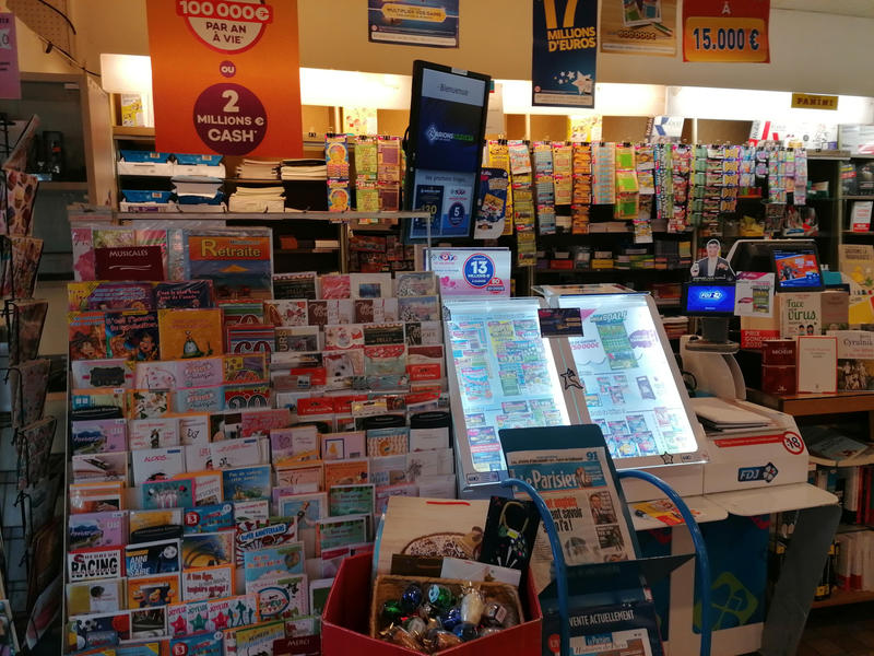 Fonds de commerce - Magasins - 54 m²