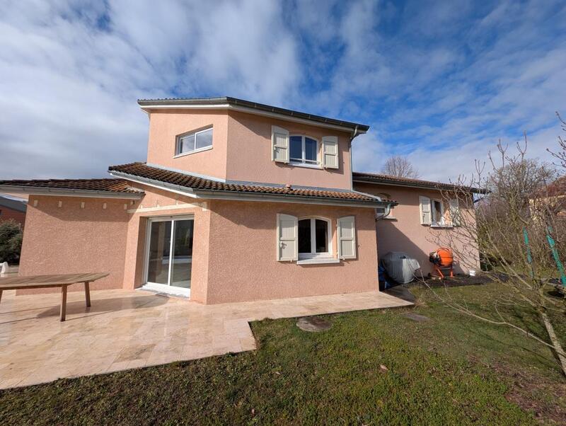 Villa - 169 m² - 5 pièces