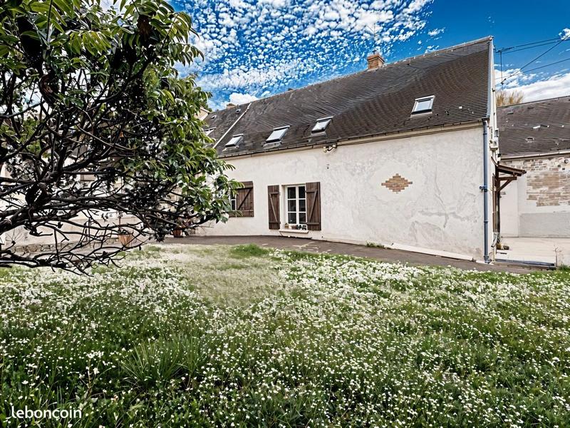 Maison ancienne - 96 m² - 5 pièces