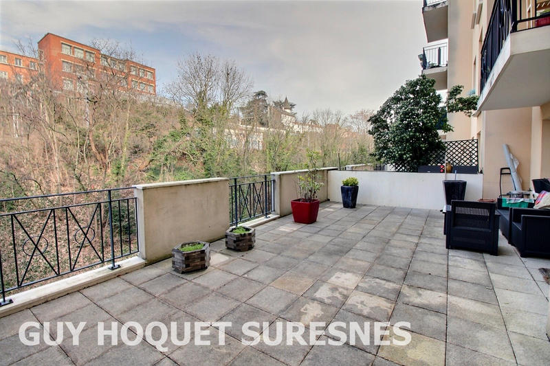 Appartement - 99 m² - 5 pièces