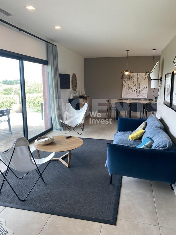 Maison - 1 000 m² - 4 pièces