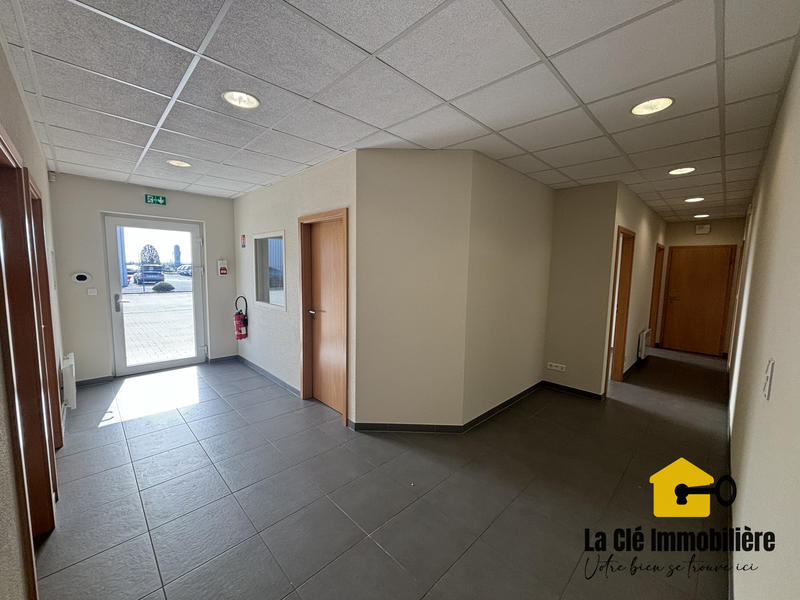 Local commercial - 399 m² - 7 pièces