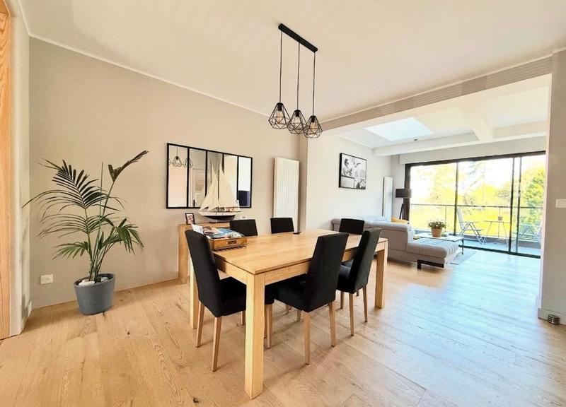 Maison - 152 m² - 6 pièces