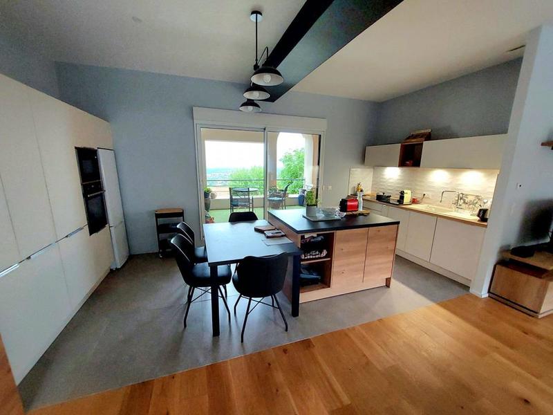 Appartement - 106 m² - 4 pièces