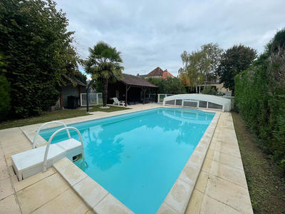 Maison - 183 m² - 7 pièces