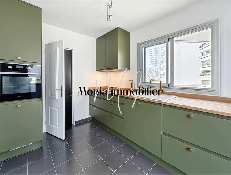 Appartement - 80 m² - 3 pièces