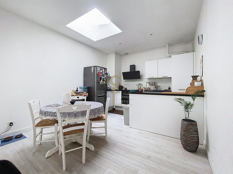 Loft - 82 m² - 3 pièces