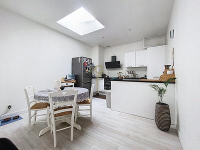 Loft - 82 m² - 3 pièces