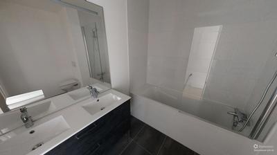 Appartement - 95 m² - 3 pièces