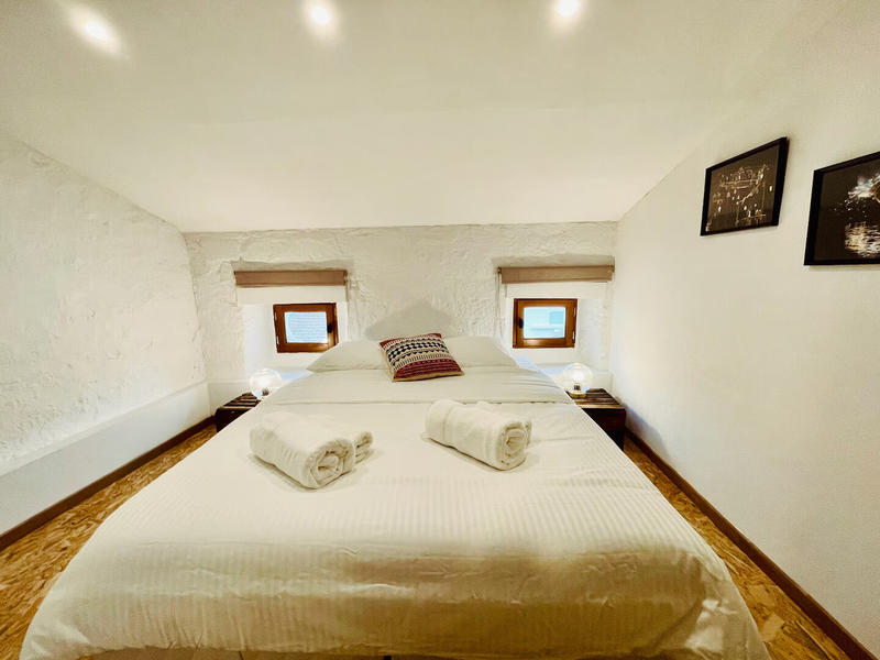 Local commercial - 242 m² - 10 pièces