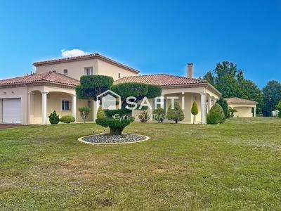 Villa - 185 m² - 6 pièces