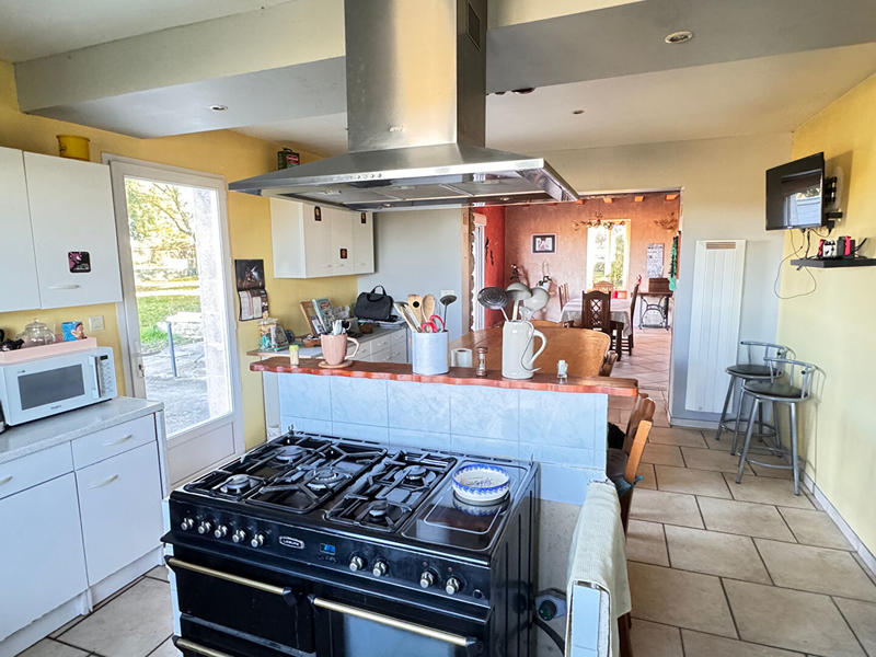 Maison - 222 m² - 7 pièces