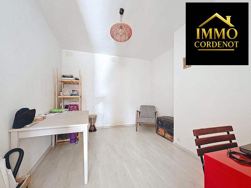 Maison ancienne - 131 m² - 6 pièces