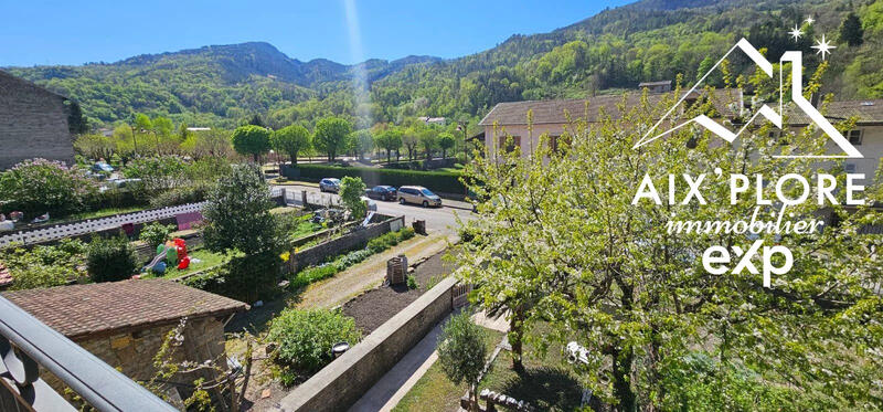 Maison - 282 m² - 10 pièces