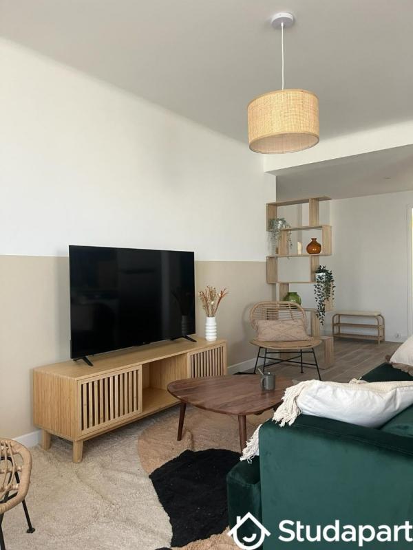 Chambre - 11 m² - 1 pièce