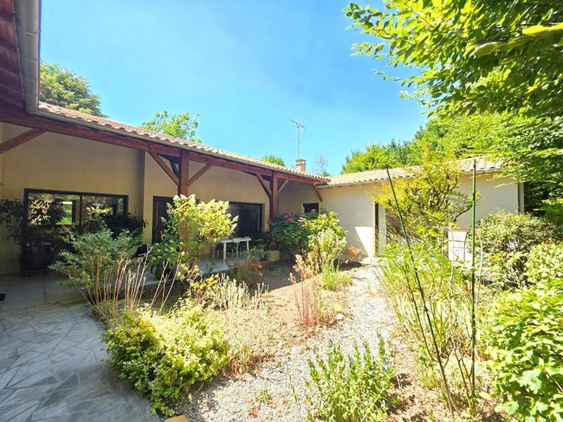 Maison - 153 m² - 5 pièces