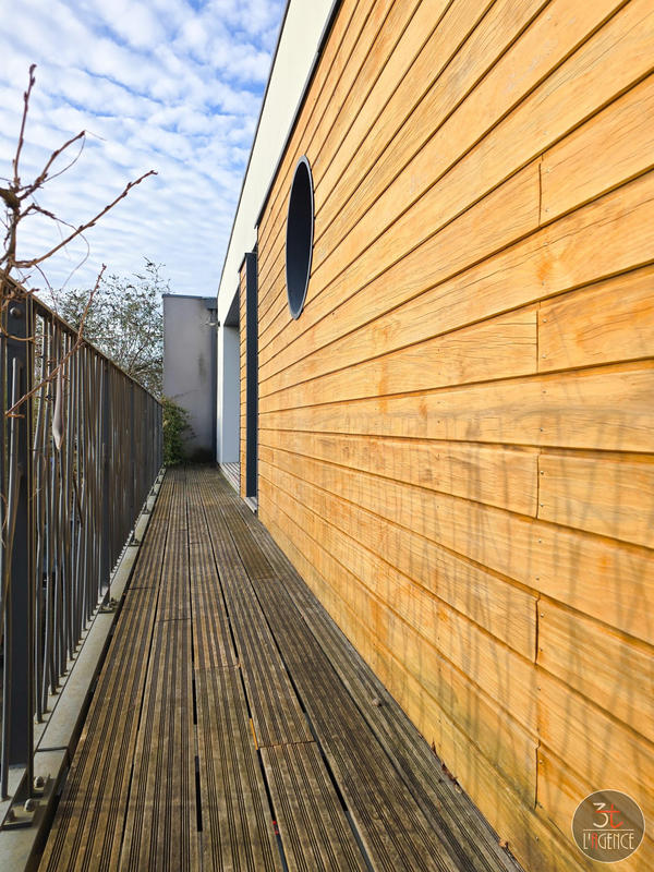 Maison contemporaine - 188 m² - 6 pièces