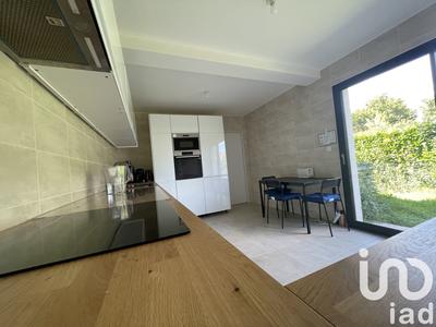 Maison - 140 m² - 5 pièces