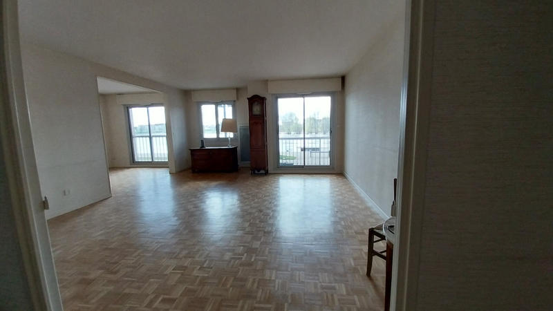 Appartement - 90 m² - 4 pièces