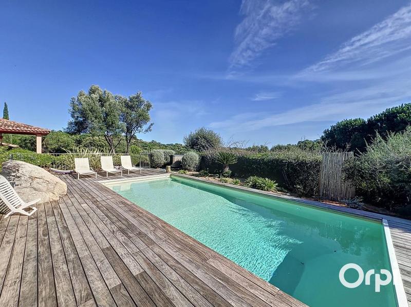 Villa - 260 m² - 6 pièces