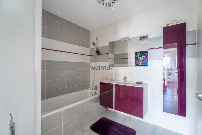 Appartement - 104 m² - 4 pièces