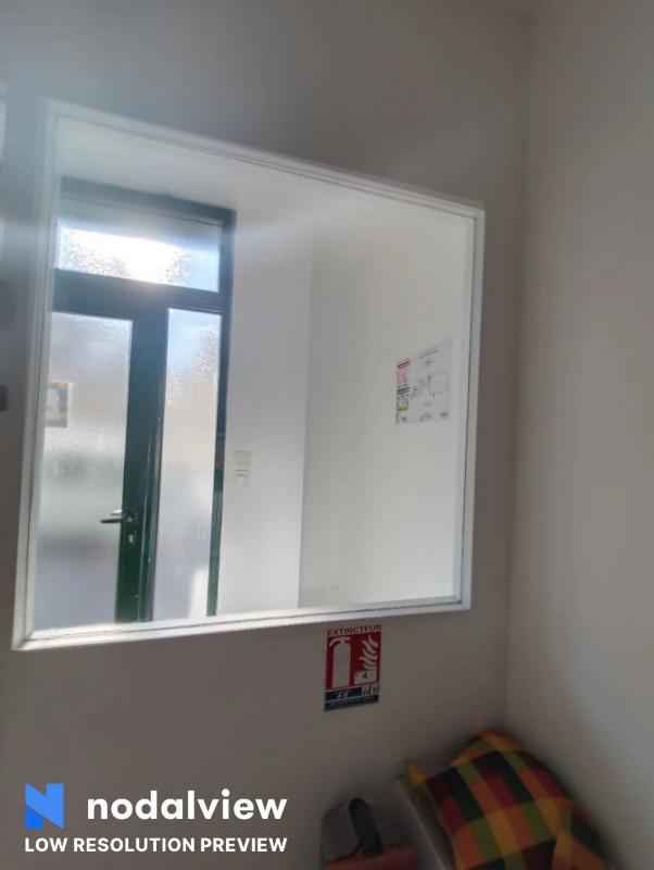 Local commercial - 101 m²