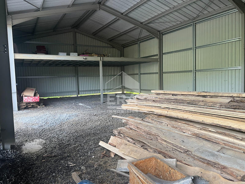 Maison - 240 m² - 2 pièces