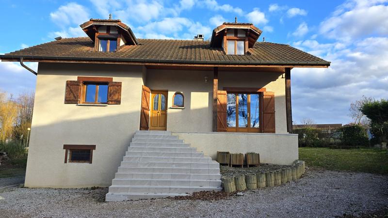 Maison - 252 m² - 6 pièces