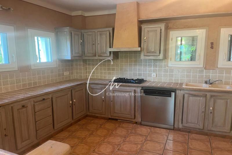 Maison - 186 m² - 6 pièces