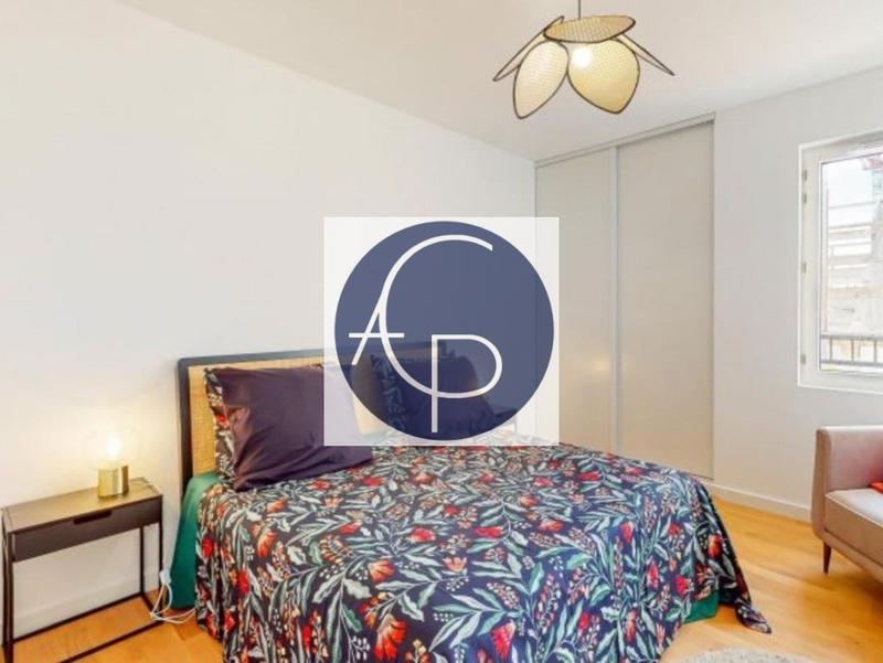 Appartement - 100 m² - 5 pièces